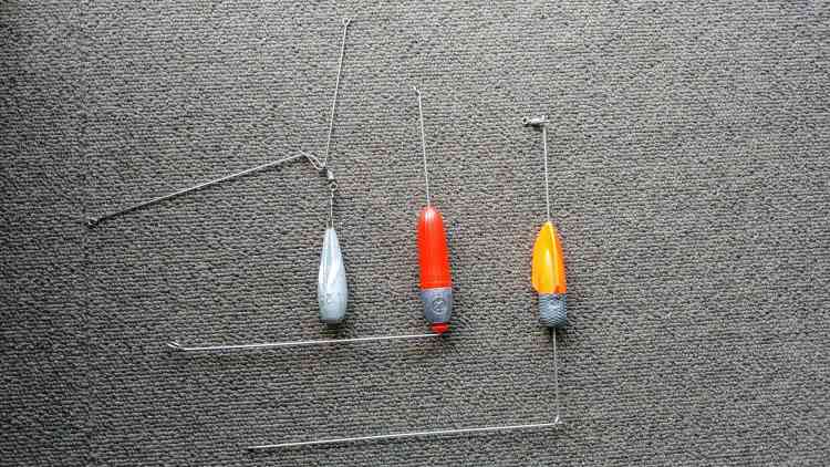 カレイの投げ釣りに使う天秤3種類。