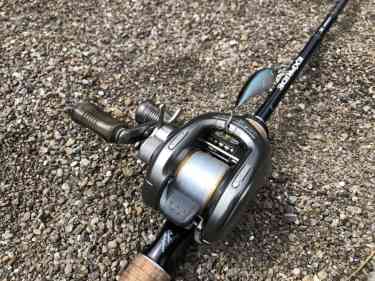 メタ二ウムXTにシャッドが付いたもの